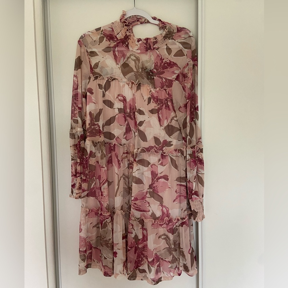 Tiered long sleeve dress - size medium